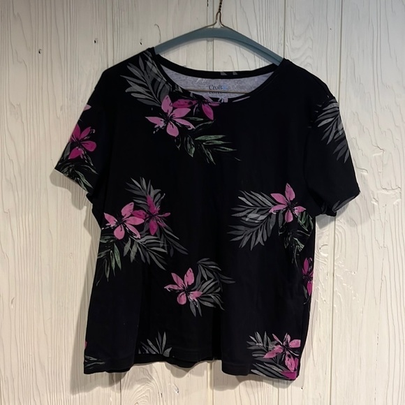 Croft & Barrow  floral classic tee size PXL - Picture 1 of 7